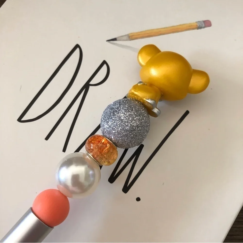 Disney Doorables: The Lion King: Simba 100 years handmade beaded pen